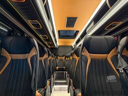 Mercedes Sprinter 519 CDI LuxuryLine Minibus