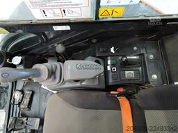 HITACHI ZX26U