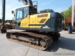 HYUNDAI HX220 LC Longreach CE