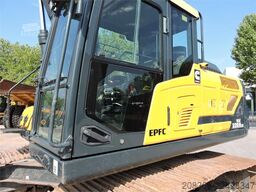 HYUNDAI HX220 LC Longreach CE