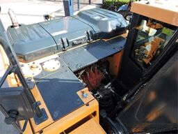 HYUNDAI HX220 LC Longreach CE