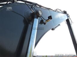 HYUNDAI HX220 LC Longreach CE