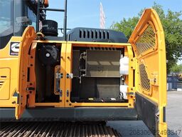 HYUNDAI HX220 LC Longreach CE