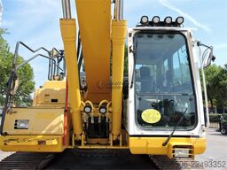 KOMATSU HB215 + GPS