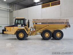 CATERPILLAR D250E