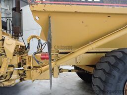 CATERPILLAR D250E