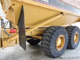 CATERPILLAR D250E