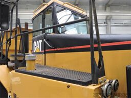 CATERPILLAR D250E
