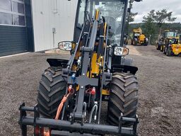 JCB 403 Vollkabine mit Heizung 25PS