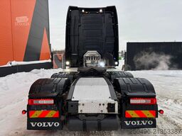 Volvo FH 16 650 6x2 GCW 70 ton / GLOBE XL / RETARDER