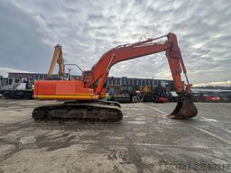 Komatsu HB 215 LC-1