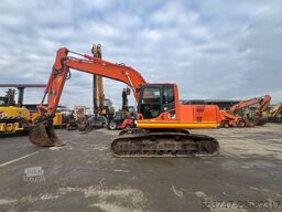 Komatsu HB 215 LC-1