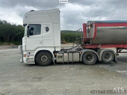 Scania 480 6x2 truck w/ hydraulics and new engine.