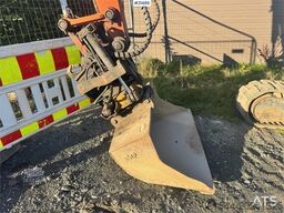 Hitachi ZX85US-5A w/ Rototilt and 2 buckets.