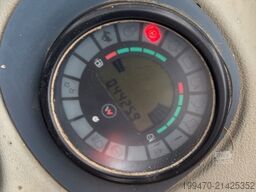 Wacker Neuson 6503 with 3 excavator buckets