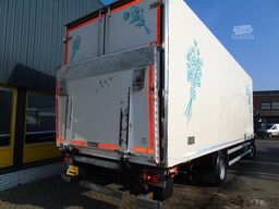 MAN TGM 18.250 + euro 6 + lift + iso box