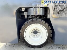 Combilift CB3000 GAS DUPLEX 4000MM POSITIONER