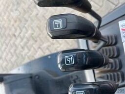 BOBCAT D30NXS / nur 482h! / 12.2023 / SS