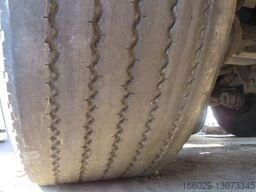 KRONE Stahlmattenauflieger mit Bordwände