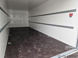 Blyss 615x221x205xm 3500kg 100km/H Sandwichkoffer Wände glatt Heckrampe Zurrsystem