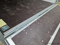 Blyss 615x221x205xm 3500kg 100km/H Sandwichkoffer Wände glatt Heckrampe Zurrsystem