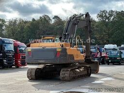 VOLVO EC300DN Kettenbagger mit Tieflöffel