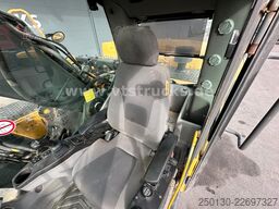 VOLVO EC300DN Kettenbagger mit Tieflöffel
