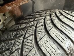 VOLKSWAGEN Caddy Kasten 1.6 TDI AHK TÜV03/2026 teilverglast