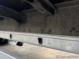 SCHMITZ CARGOBULL SCB S3T