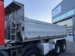 MERCEDES-BENZ Actros 3246 8x4 E5 Meiller 3S