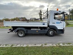 Mercedes-Benz Atego 821