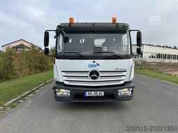 Mercedes-Benz Atego 821