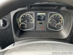 Mercedes-Benz Atego 821