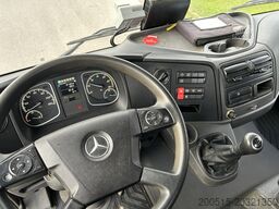 Mercedes-Benz Atego 821