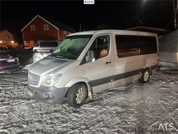 Mercedes-Benz Sprinter minibus 9 seats w/ ramp and approved for