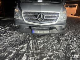 Mercedes-Benz Sprinter minibus 9 seats w/ ramp and approved for