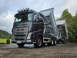 Volvo FM 540 with Maur triple trailer