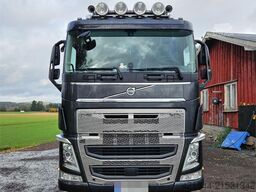Volvo FM 540 with Maur triple trailer