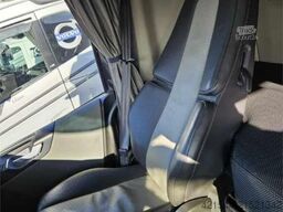 Volvo FM 540 with Maur triple trailer