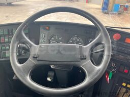 Setra S328
