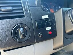 MERCEDES-BENZ Sprinter 516 / RTW / Trage Liege