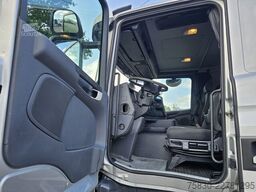 Scania G450 8x4 /