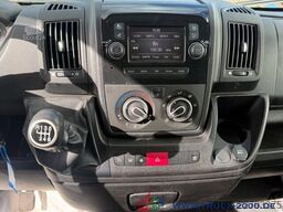 Peugeot Boxer 335 2.2 HDi Premium Hoch+Lang Klima 3Sitze
