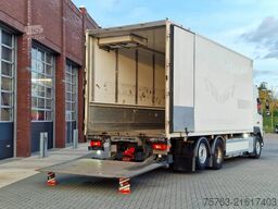 Volvo FM 13.460 Globetrotter 6x2*4 - Frigo Carrier Su...