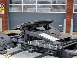 Renault T HIGH 480 4x2 - Lowdeck - Lifting 5th wheel - ...