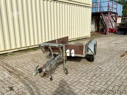  Köper Anhänger mit Verladerampen / TÜV 01/28