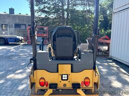 CATERPILLAR CB2.7 / 2018 BJ / 845 H / 2.5 Tonnen