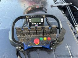 MAN TGX 26.440 6x2 mit HMF 3000-5 Kran Top Zustand