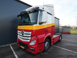 Mercedes-Benz Actros 1942 tractor unit