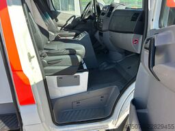 MERCEDES-BENZ Sprinter 316 / Trage Liege Rampe